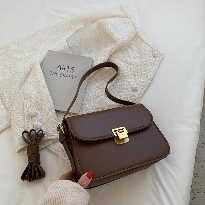 

FLYING STARS Brand Women Shoulder Bag PU Leather Simple Fashionable Women s Diagonal Bag Wide Shoulder Strap Big Black Handbag 22cmX14cmX6cm