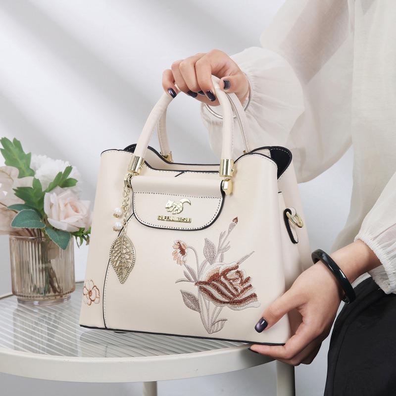 New Chinese style embroidery Valentine's Day gift bag Mother's day light luxury large capacity mother bag handbag messenger