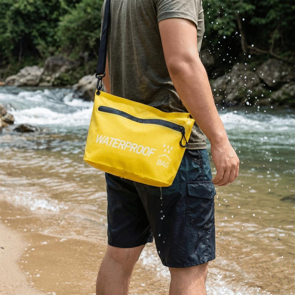 Splash Water Resistant Waterproof storage bag Zipper Closure Waterproof shoulder bag  Kayaking