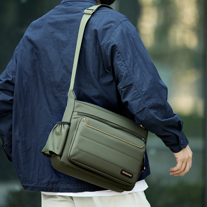 Minimalist Men's Shoulder Bag Large Capacity Durable Men's Crossbody Bag Waterproof Nylon Multi-Compartment Casual Men's Bag