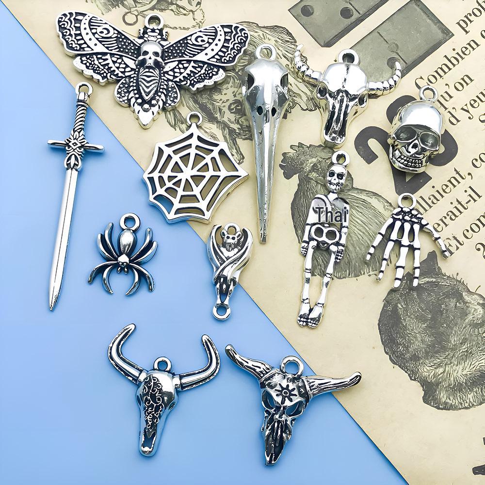 Gothic Halloween Skull & Bat Pendant Jewelry Accessory