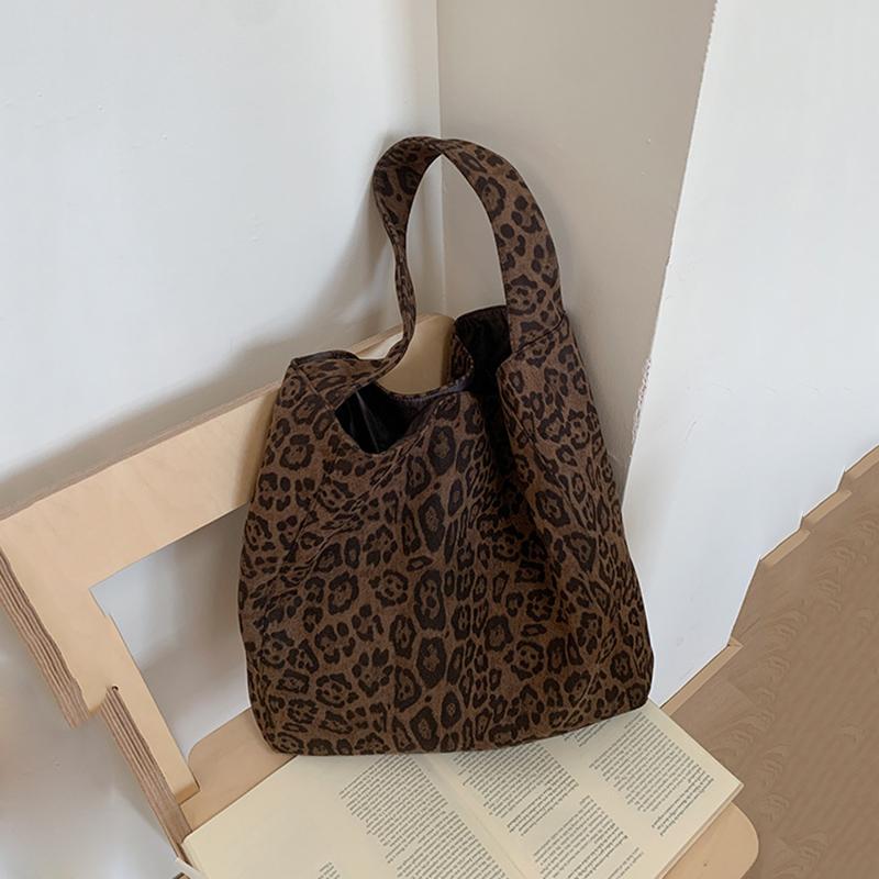 Yogodlns Large Capacity Retro Leopard Print Canvas Tote Bag Women's Commuter Single Wide Strap Underarm Handbag for Winter