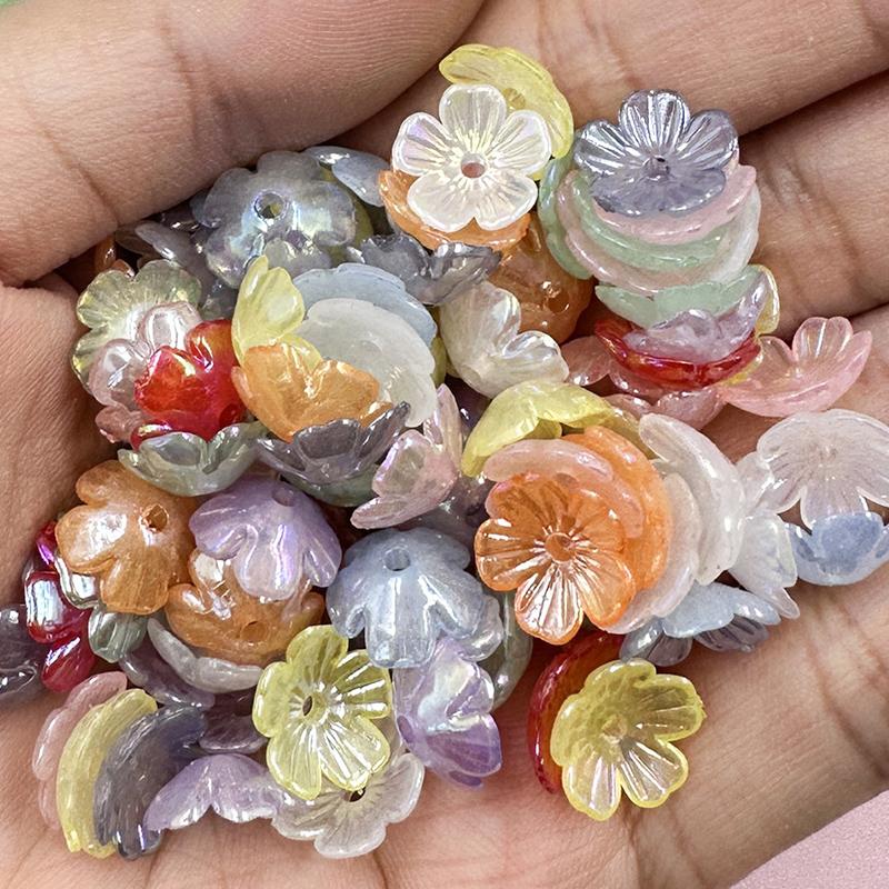 300Pcs Loose Beads Fashion DIY Small Daisy Flower 10.5mm Acrylic Jewelry Making Pendant