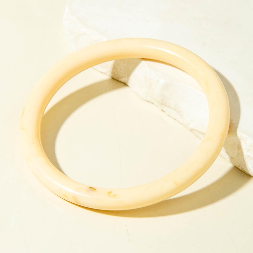 15 Style Vintage Minimalist Elegant Coffee White Resin Elastic Bangle Smooth Open Bracelets Women Daily Holiday Jewelry