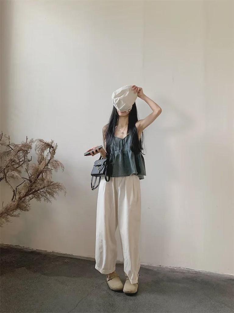 Džínová vesta s plisé v korejském stylu: Dámský top bez rukávů s volánky a vrstvením a tílko s výstřihem do V