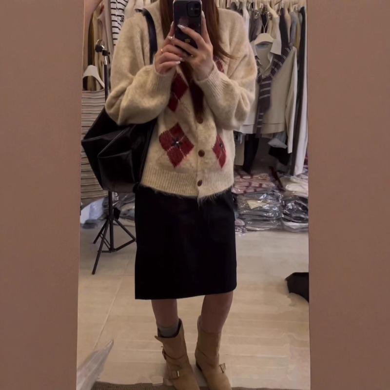 Autumn and Winter New Design Sense Geometric Contrasting Color Rhombus Crew Neck Single-breasted Cardigan Long Camel Hair Knitted Jacket