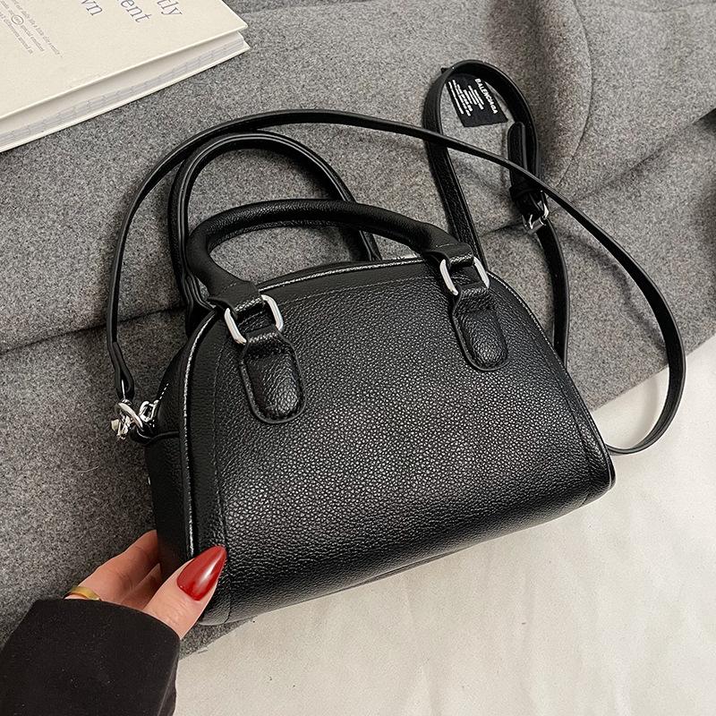 

Горячая Распродажа Французская Повседневная Нишевая Однотонная Маленькая Свежая Сумка-тоут Универсальная Сумка-мессенджер Премиум-класса для 通勤 Женская сумка