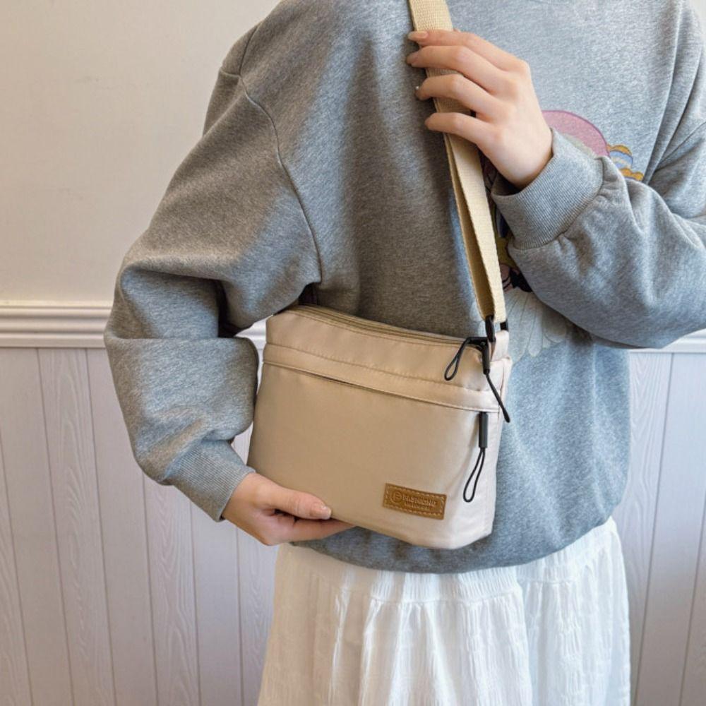 Korean Style Nylon Crossbody Bag Causal Sports Shoulder Bag Fashion Square Message Bag  Travel