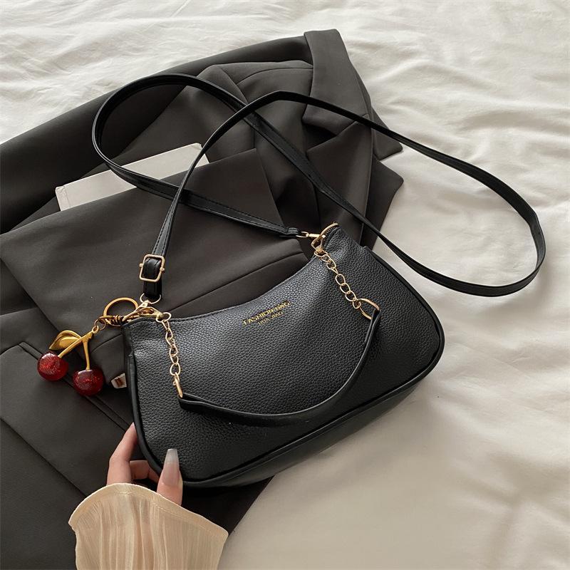 Fashion trend solid color underarm bag women's 2026 new shoulder handbag texture shoulder messenger bag handbag