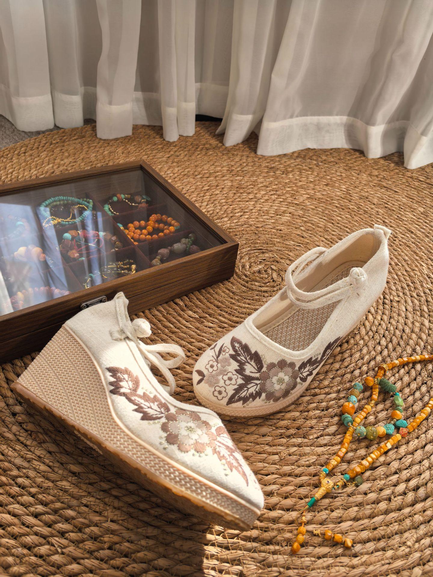 

Женские туфли Мэри Джейн без застежек, удобные балетки на плоской подошве, повседневные туфли для ходьбы с ремешком на щиколотке, вышитые рабочие туфли на плоской подошве для женщин, модельная обувь 40