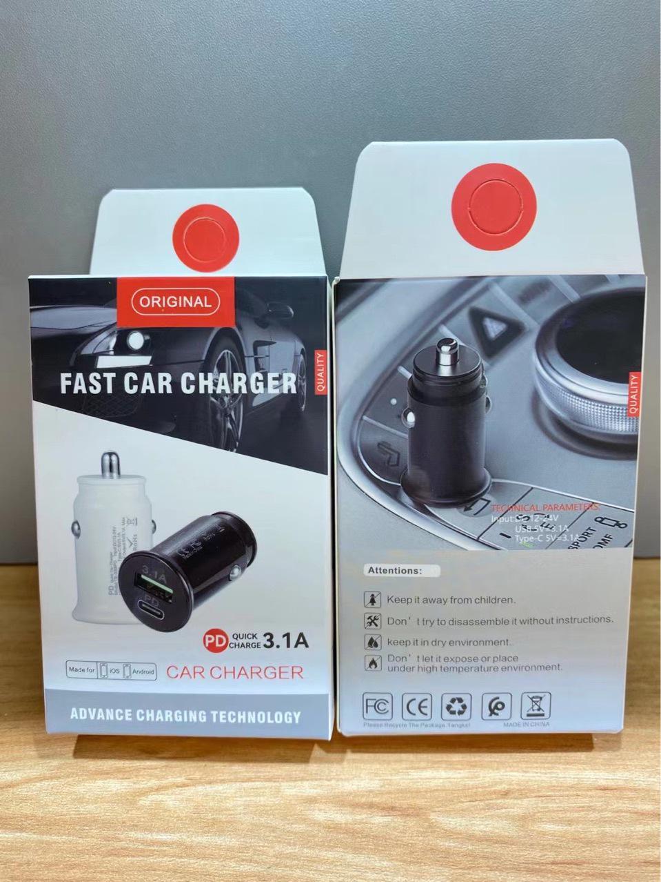 

Dual Port USB Car Charger with PD Fast Charging Packaging чорний
