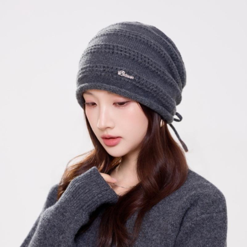 Winter new lazy wind loose stack hat women's versatile face small thickened warm knitted hat