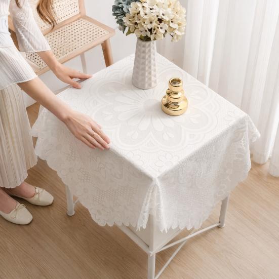 Quadratisches Blumen-Spitzen-Deckchen, Gefranste Weiße Spitzen-Tischdecke, Kleiner Tischbezug im Vintage-Stil für Couchtisch Beistelltisch Teeparty Heimdekoration