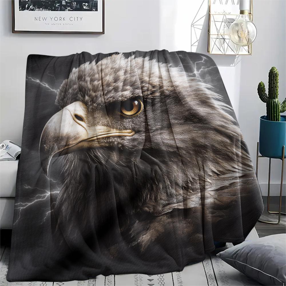 Eagle Print Flannel Blanket, High Quality Comfortable for All Seasons, Home Decor, Warmth and Comfort, Perfect for Christmas Gifts
