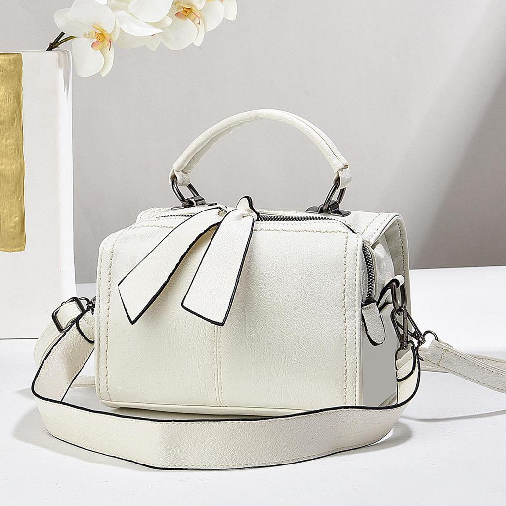 Women's 2026 Korean Winter Fashion Soft Leather Handbag: Shoulder & Crossbody Bag