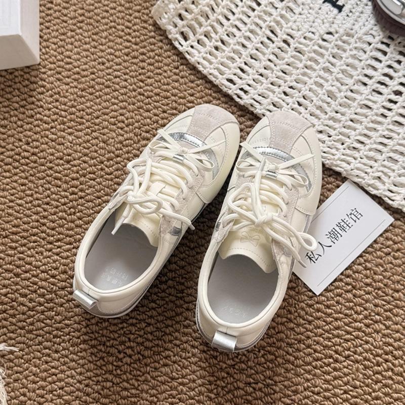 

Bow lace-up German training shoes women s autumn 2025 new fashion versatile skirt sports and leisure white shoes 40