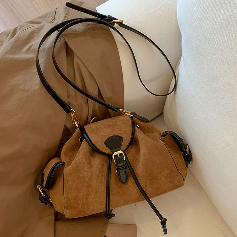 Women s High-Capacity New Autumn Winter Niche Design Single Shoulder Crossbody Bag Popular Pleated Cloud Bag Casual Commuter Bag