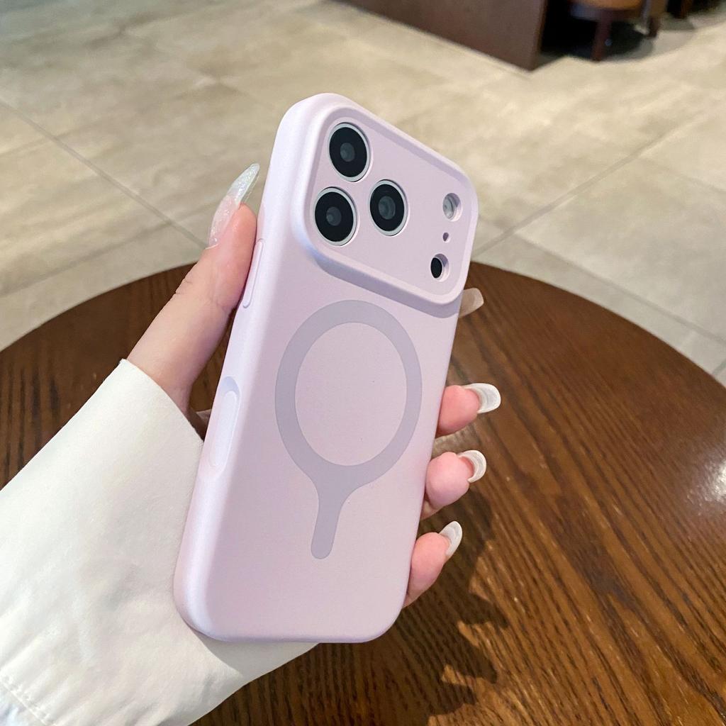 Applicable to iPhone17Pro mobile phone case, liquid silicone one-piece magnetic suction Apple 16 solid color fine hole all-inclusive case
