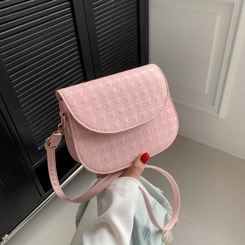 

Bag Women s 2024 Summer New Simple Fashion Crossbody Bag Women s Bag Fashion Simple Underarm Bag Casual Shoulder Bag рожевий