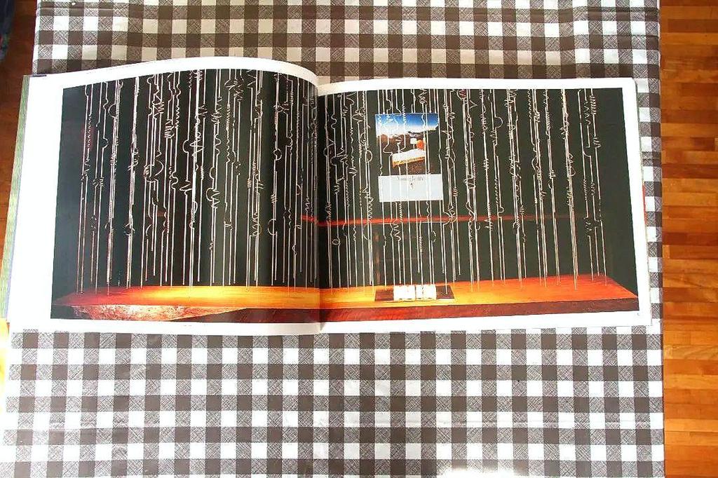 [USED] shiseido window art