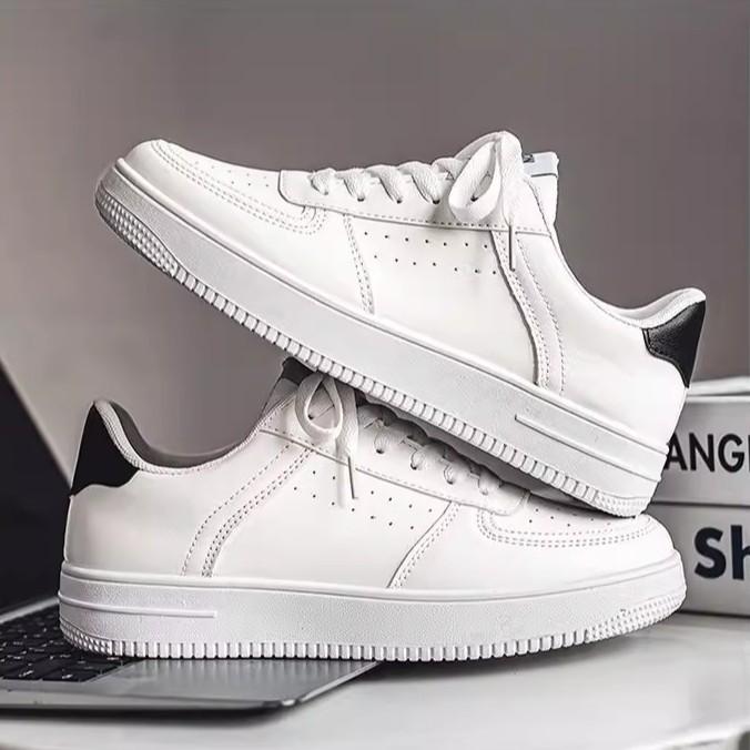Women's shoes little white shoes women's 2025 new popular spring student white shoes versatile niche couple casual board shoes men
