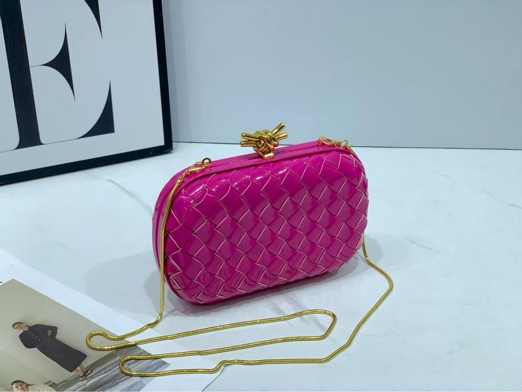 Elegant Luxury Evening Woven Chain Clutch - Women's High-Style Shoulder Bag