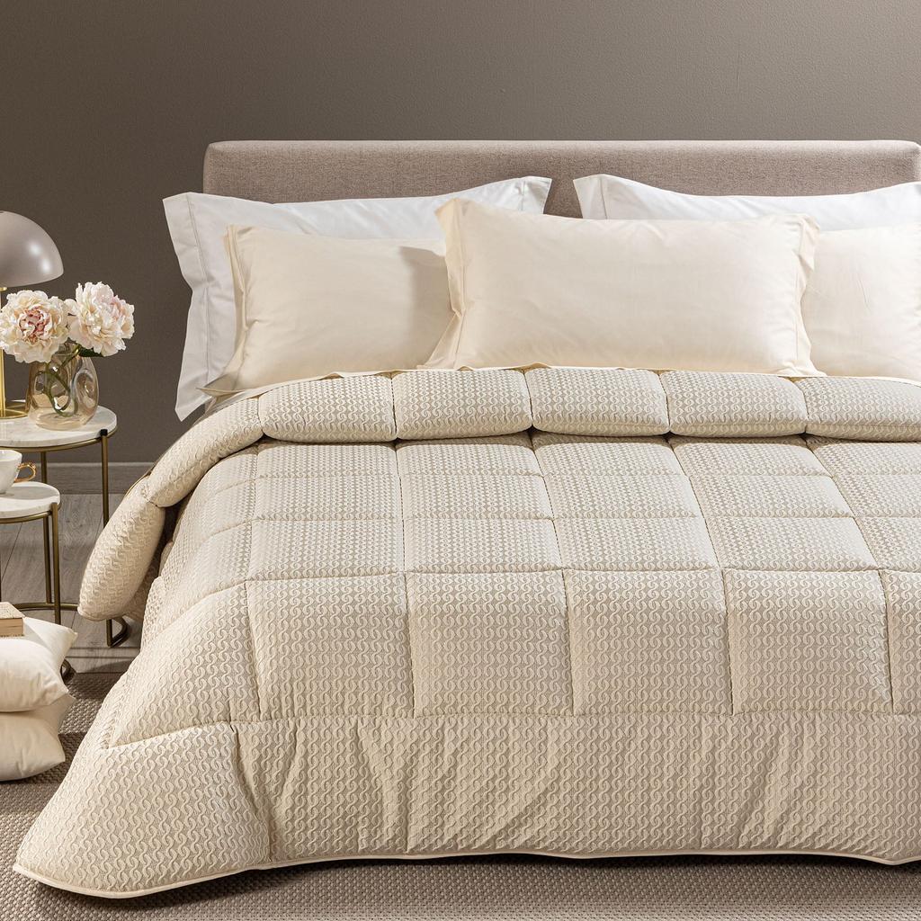 Double Bed Quilt Clear In Jacquard Satin 265X265 300 Gr/mq
