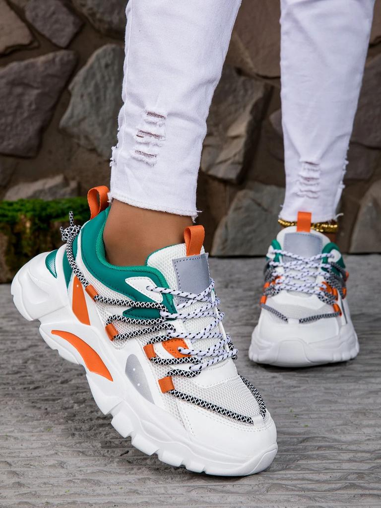 Kostenloser Versand Schnürschuhe Mädchen Outdoor Rutschfest Mode Weiblich Frau Walking Tennis Weiches Schuhwerk Neue Sportmarkenwahl