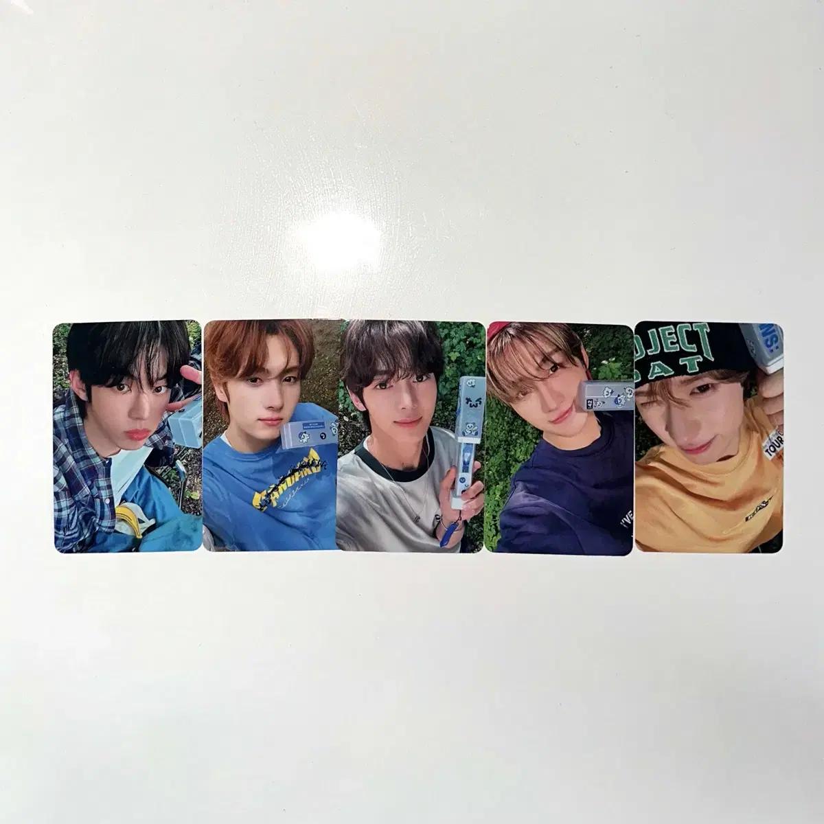 

Tours Concert 42 Zone Photocard Batch