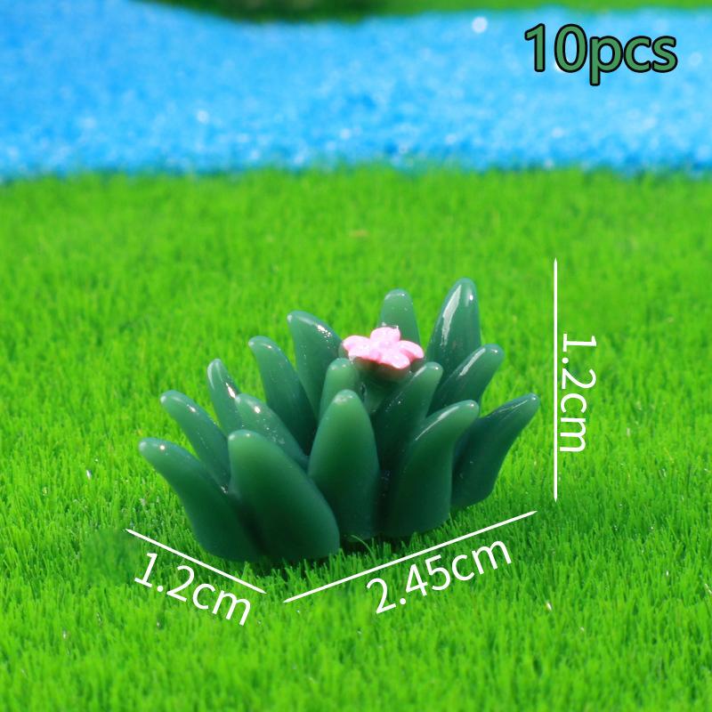 10Pcs Mini Resin Simulated Grass Pile Moss Micro Landscape Decoration Crafts Micro Landscape Garden Decoration Accessories
