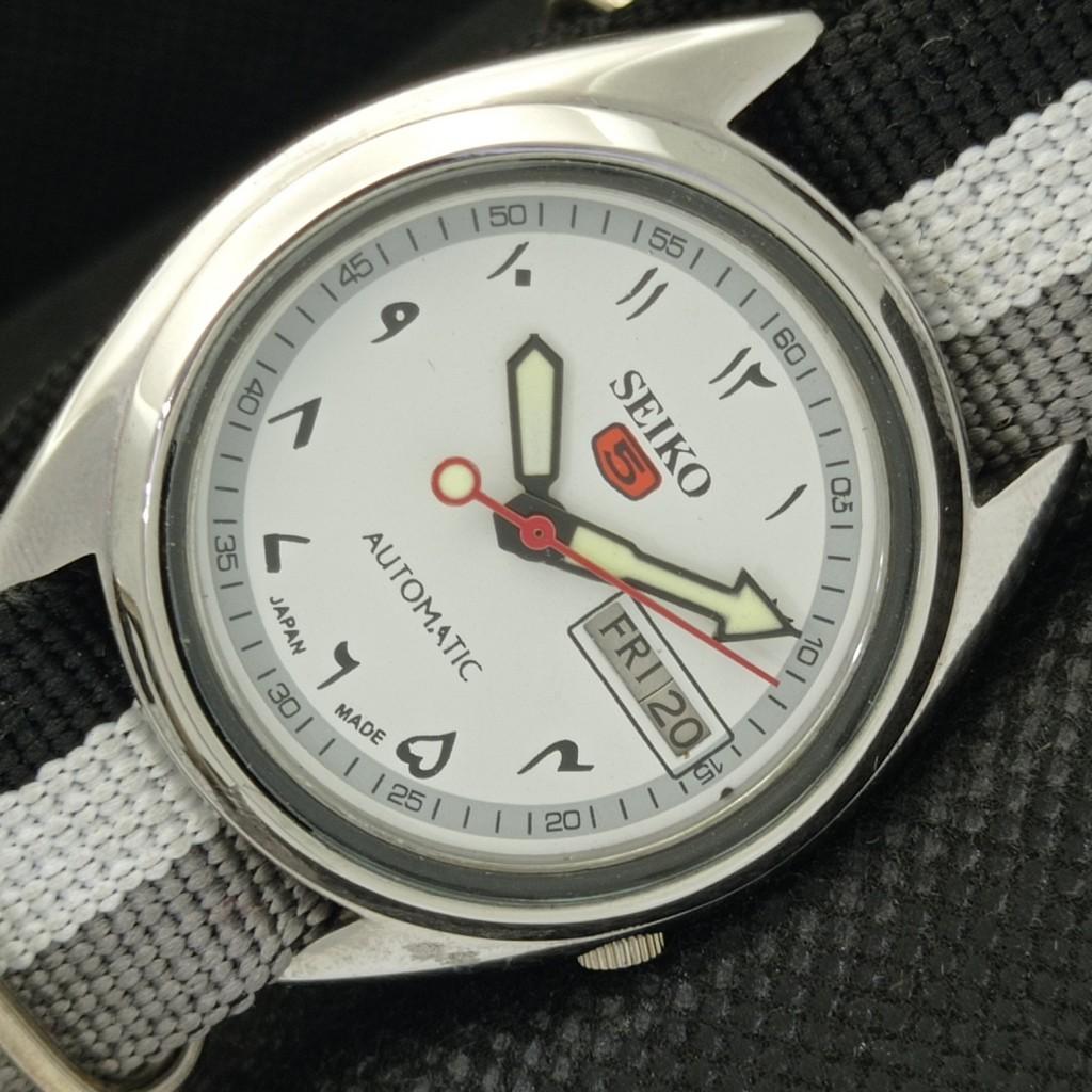 

Б/У винтажные часы SEIKO 5 AUTOMATIC 7009A JAPAN MENS D/D ARABIC WATCH 594a-a311766-9 SKU594a-a311766