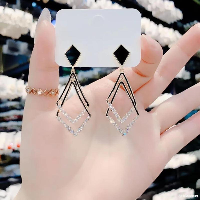 Black Double Layer Hollow Geometric Pendant Stud Earrings for Women New Style Elegant and Charming Ladies Wedding Party Jewelry