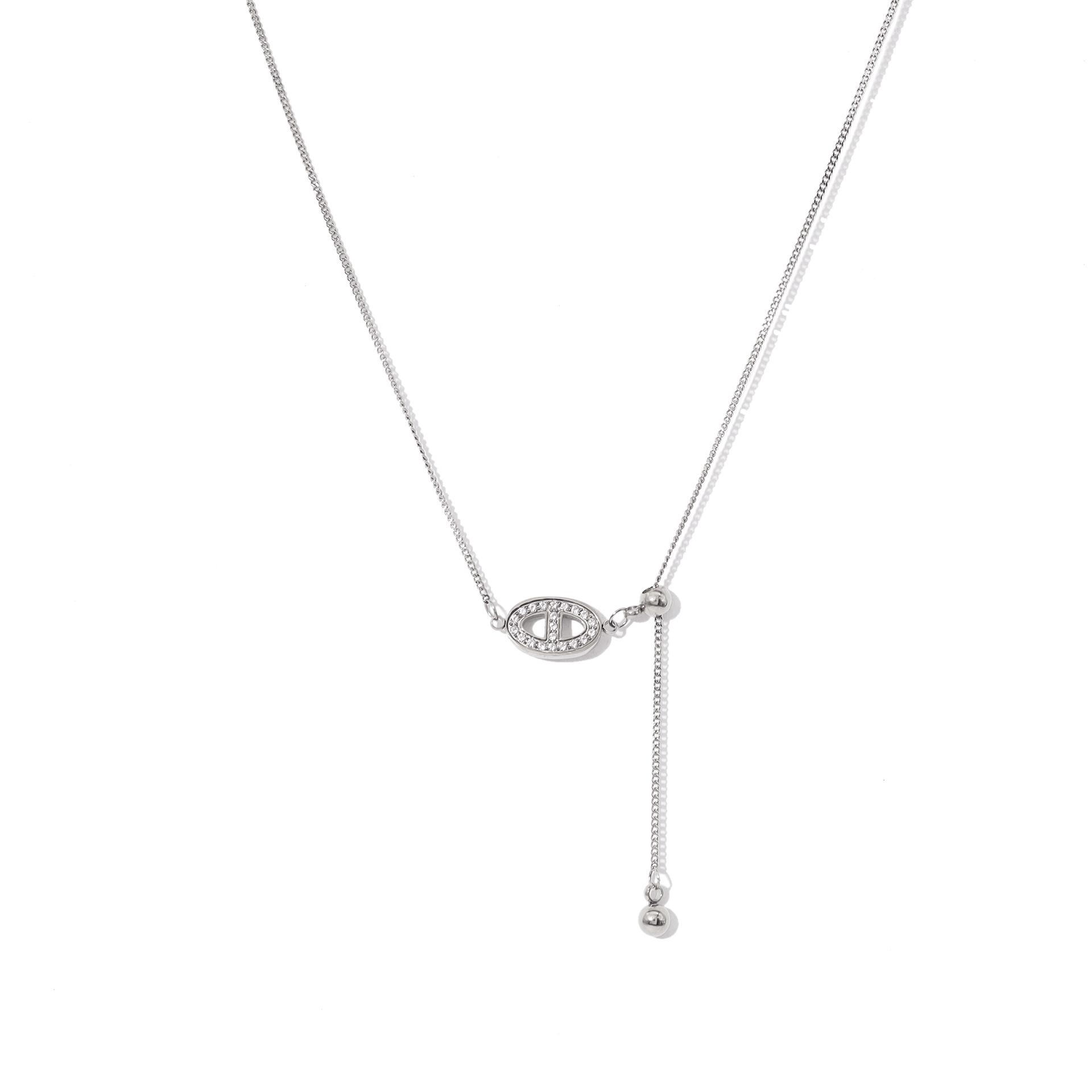 Exquisite Pig Nose Diamond-Inlaid Titanium Steel Pendant Necklace with 18K Gold-Plated Clavicle Chain 18K