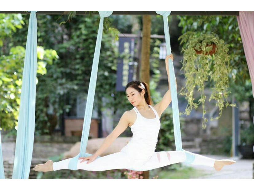 Anti-Gravity Aerial Yoga Hammock 2.8x5m with Elastic Fabric and Hanging Straps