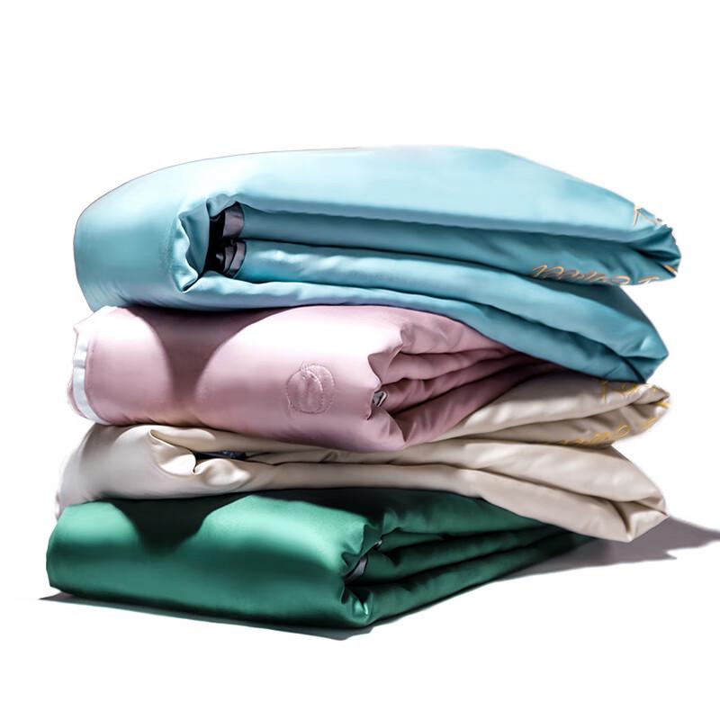 

Enhebatu Summer Quilt