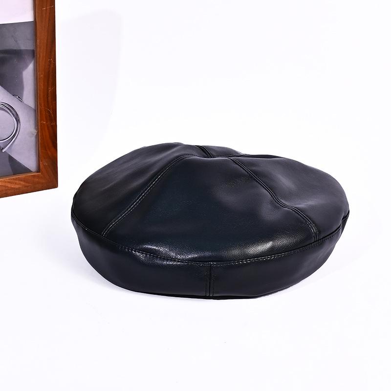 

Весенне-осенняя новая шляпа из ПУ кожи, женский универсальный берет, подчеркивающий маленькое лицо, четырехклинная шляпа-бутон, с изысканным видом One Size
