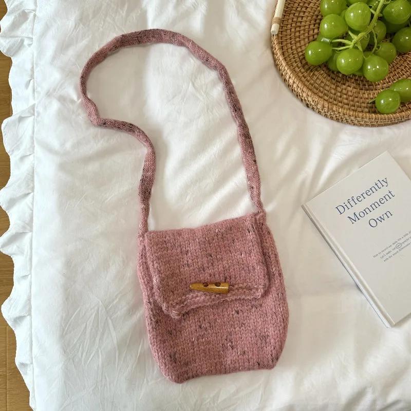 Horn Buckle Knitted Crossbody Bag Vintage Autumn Winter Mobile Phone Case for Women Fashion Mini Purse Korean INS Style Bag