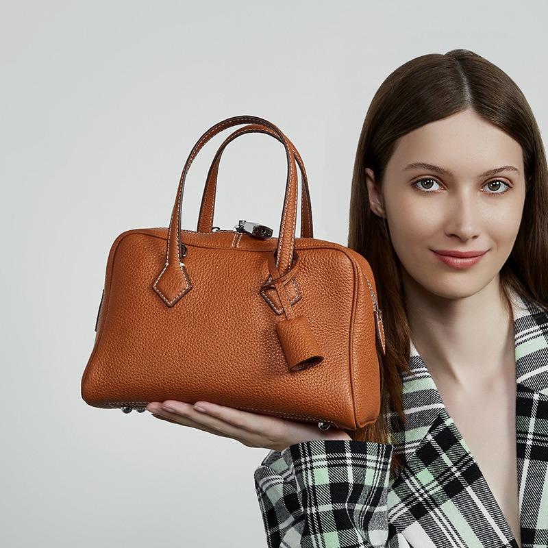 Premium Light Luxury First-layer Leather Victoria Bag Versatile Oblique Span Commuter Bag Genuine Leather Women's Pillow Bag