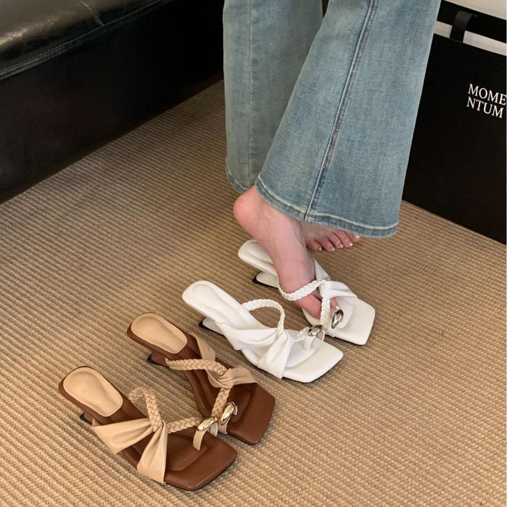 2025 Spring and Autumn New Fashion Versatile Cool Slippers Women Wear French Small Sandals with Stiletto