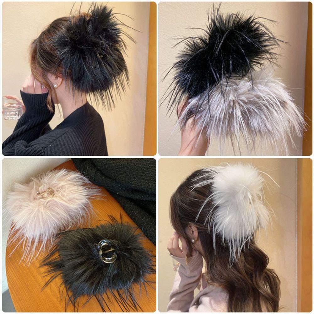 

Large Feather Claw Clip Plush Feather Shark Clip Temperament Feather Hair Rope Party
