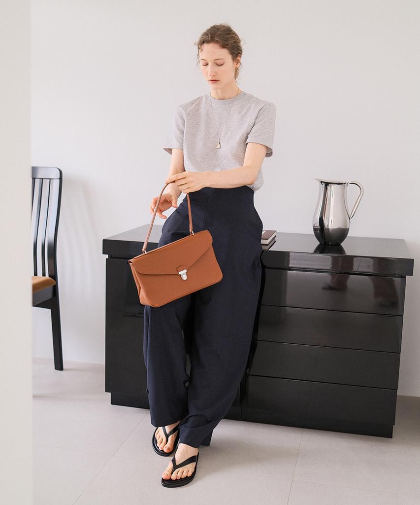 Reframe Top Handle Bag Series Offle Leather Tan