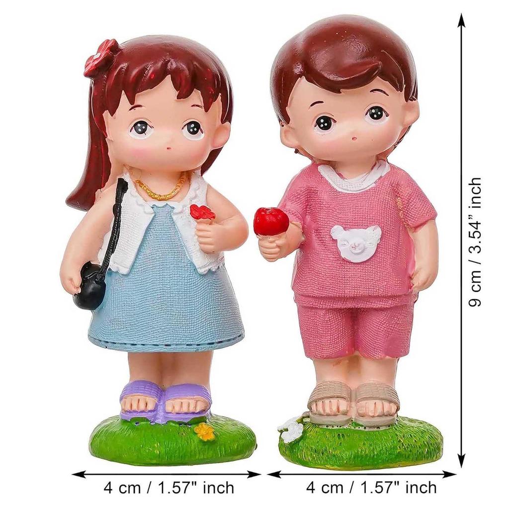 Boy Giving Rose To Girl Cute Couple Showpiece | Valentine Gift for Girlfriend Boyfriend Husband Wife Special Love Her Him