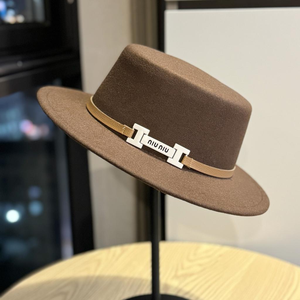 New Style Woolen Flat Top Hat Korean Style Autumn and Winter British Versatile Cowboy Hat Design Felt Hat for Men and Women Traveling