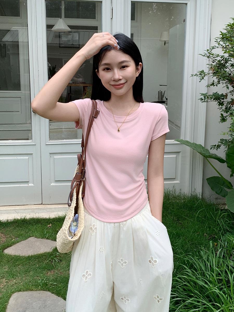

Korean vertical striped short-sleeved t-shirt summer new curved hem side waist pleated slim top women S розовый