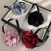 Gothic Fabric Flower Choker Necklace Exaggerated Floral Pattern Pendant Clavicular Chain Charm for Parties and Weddings