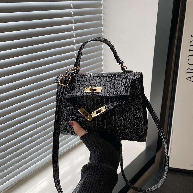 

White handbag 2025 new autumn and winter fashion women s bag textured messenger bag versatile crocodile pattern Kelly bag