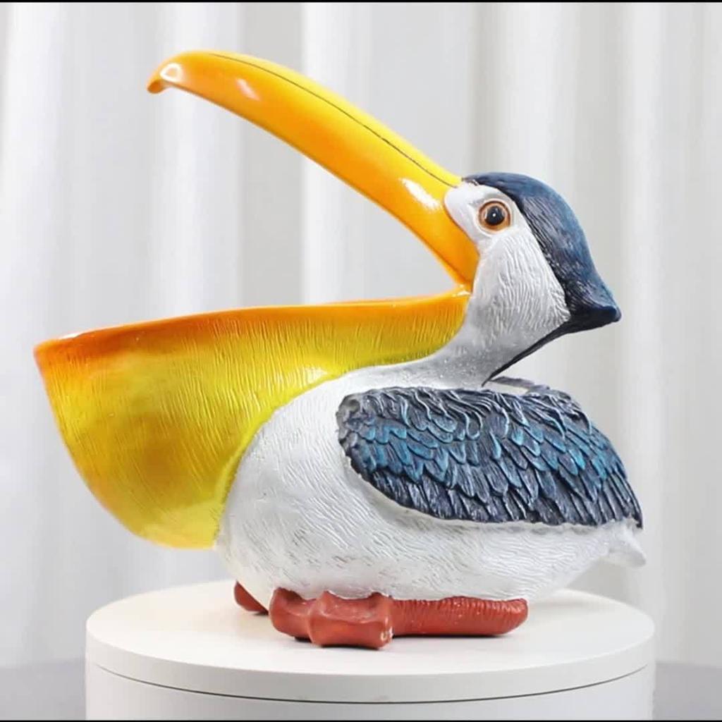 A Realistic Pelican Desktop Storage Ornament,Creative Storage Ornament,Key Watch Snack Candy Storage Box,Suitable For Living Room Decoration Ornaments