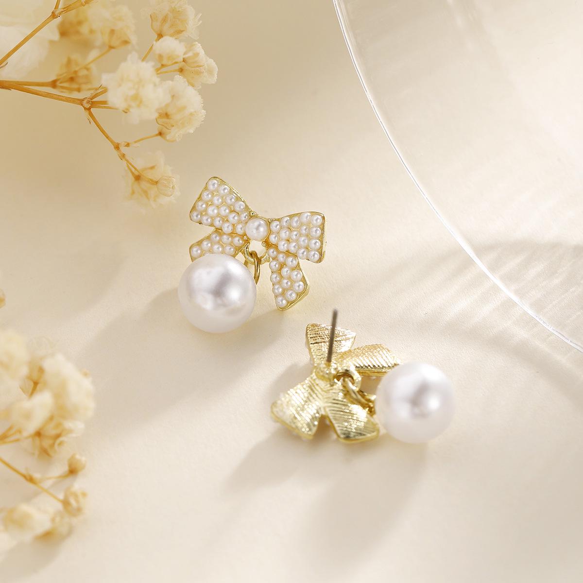 Elegant Butterfly Pearl Tassel Earrings - High-End Socialite Style