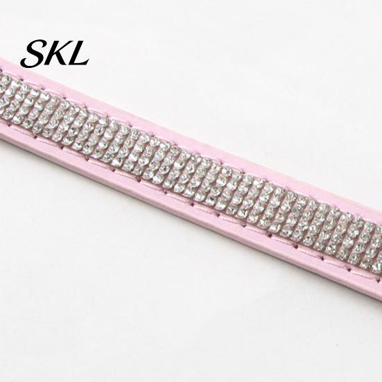 Stylish Cat Collar Flowers Cute Flower Pet Collar, Adjustable Rhinestone with 5 Puppy Interchangeable Flowers, for Cats Small Dogs Lightweight