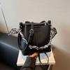 Super Popular Commuter Portable Bucket Bag for Women 2025 New Popular All-Match Shoulder Bag Simple Commuter Messenger Bag
